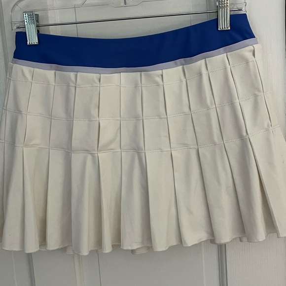 NIKE Fit Dry Pleated Tennis Skort Size  M White Periwinkle Golf Activewear - Picture 5 of 9